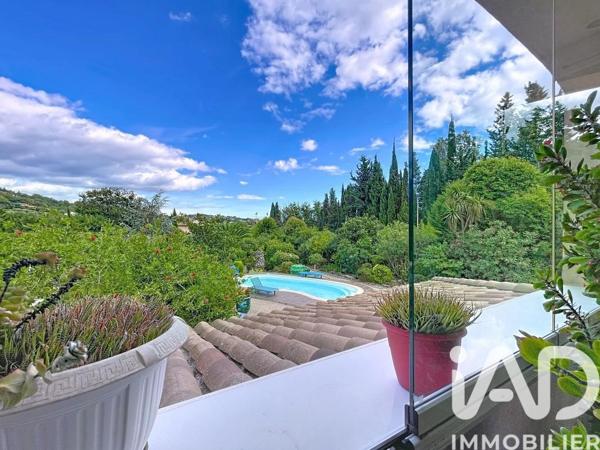 Maison à vendre 6 pièces 197 m² Châteauneuf-Grasse