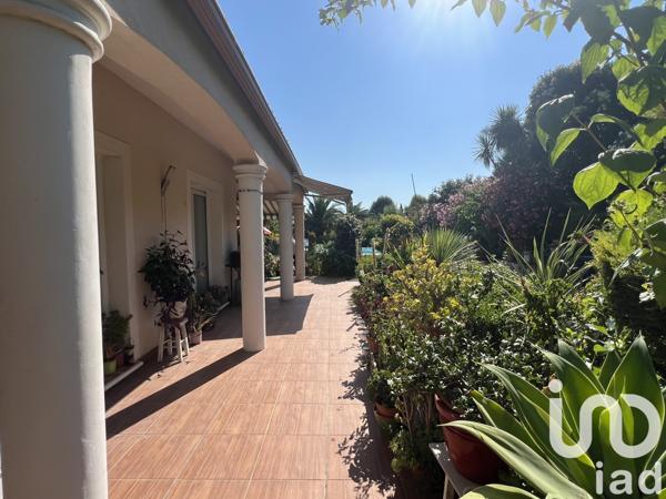 Maison à vendre 6 pièces 197 m² Châteauneuf-Grasse