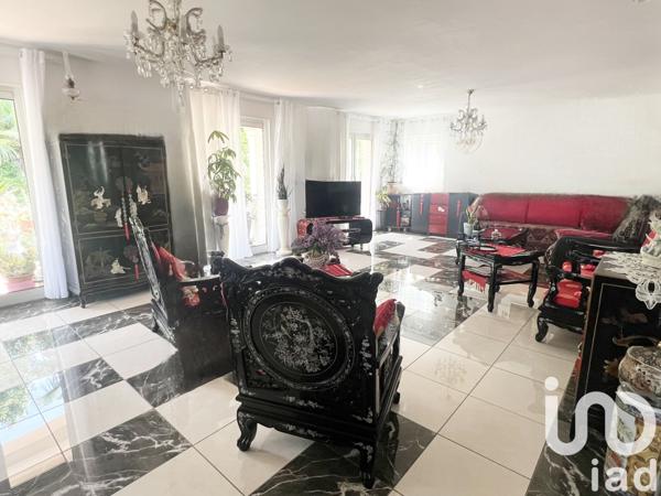 Maison à vendre 6 pièces 197 m² Châteauneuf-Grasse