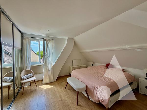 Maison 6 pièces 159.96 m2