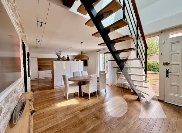 Maison 6 pièces 159.96 m2