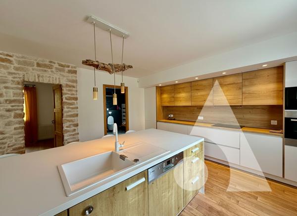 Maison 6 pièces 159.96 m2