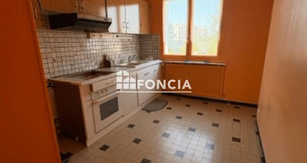 À vendre Appartement 5 pièces 92 m² - Guilherand-granges 07500
