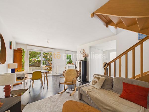 Vente
                Maison64 m² - 3 Pièces -
                    BORDEAUX (33200)
