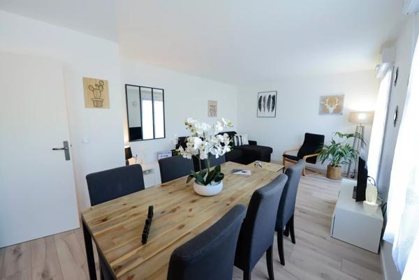 Vente                                                      Appartement
                        
                     3 pièces                      63 m2                     à Serris
