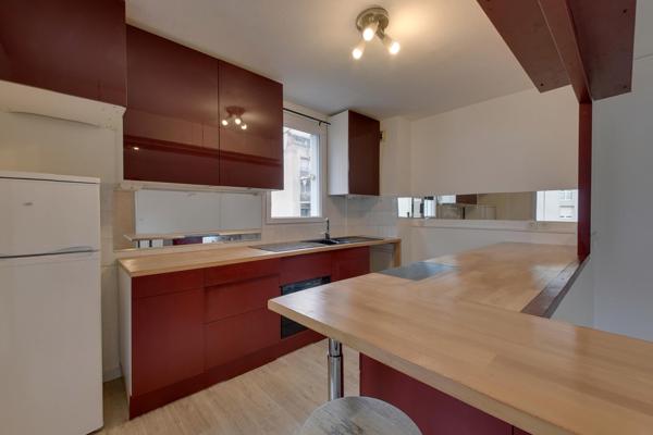 VASTE 2 PIÈCES + CUISINE DE 50M² ECHIROLLES RUE PAUL HÉROULT