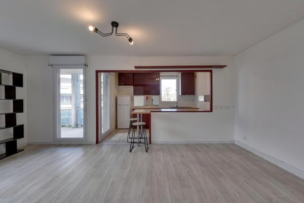 VASTE 2 PIÈCES + CUISINE DE 50M² ECHIROLLES RUE PAUL HÉROULT