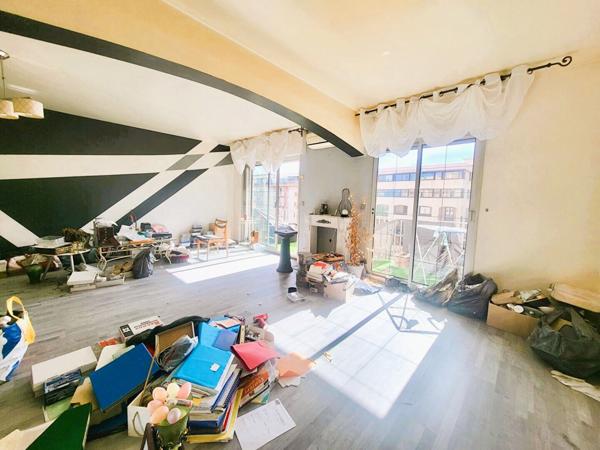 Appartement 3 - 4 pièce(s) / 2 Balcons / Cave