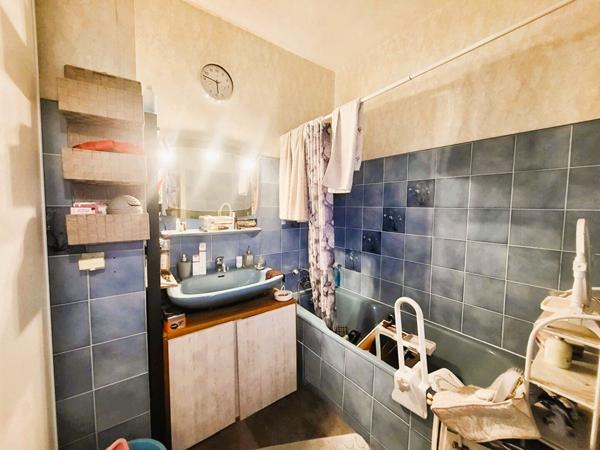 Appartement 3 - 4 pièce(s) / 2 Balcons / Cave