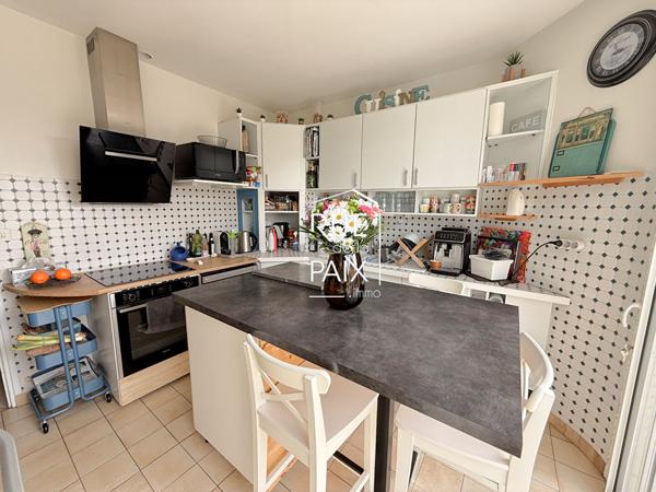 86100 CHATELLERAULT Maison Chatellerault 7 pièce(s) 229 m2