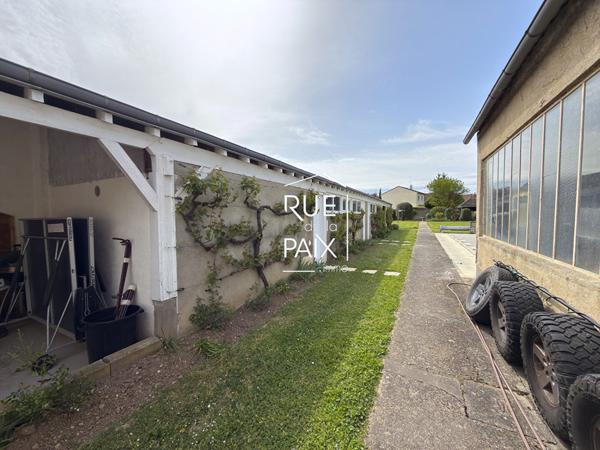 86100 CHATELLERAULT Maison Chatellerault 7 pièce(s) 229 m2
