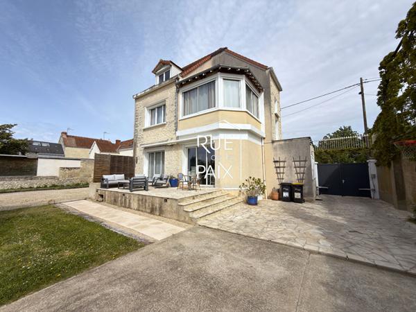 86100 CHATELLERAULT Maison Chatellerault 7 pièce(s) 229 m2