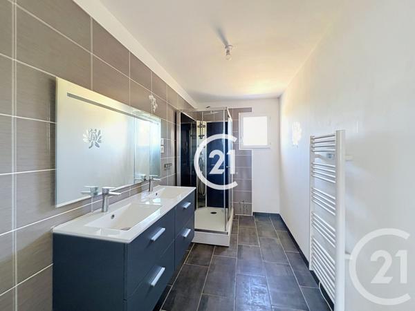 Maison à vendre  5 pièces - 118 m 2   COGNAC  - 16