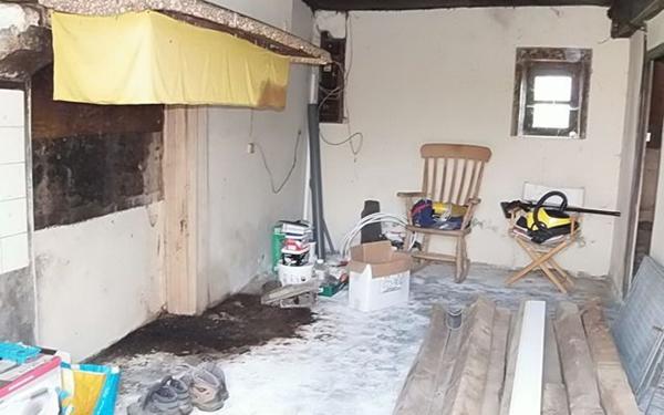 Maison à vendre    1 pièce •  Saint-Agnant-de-Versillat