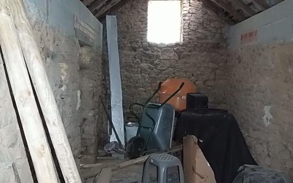 Maison à vendre    1 pièce •  Saint-Agnant-de-Versillat