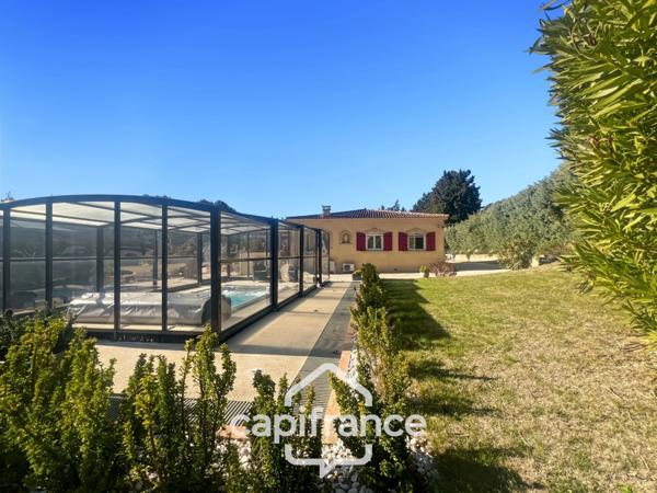 Propriété de plain pied en campagne vue panoramique, construction 1980, habitation de 177m2 3/4 chambres sur un terrain de 2280m2