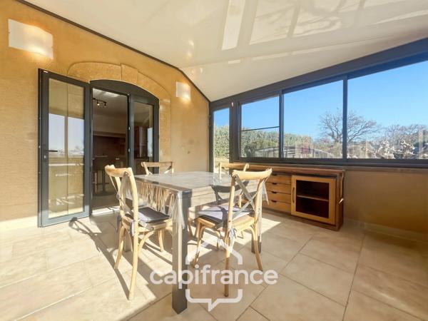 Propriété de plain pied en campagne vue panoramique, construction 1980, habitation de 177m2 3/4 chambres sur un terrain de 2280m2