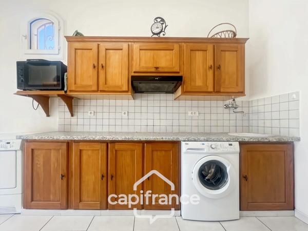 Propriété de plain pied en campagne vue panoramique, construction 1980, habitation de 177m2 3/4 chambres sur un terrain de 2280m2