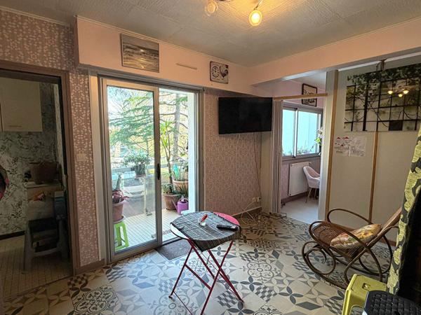 DAX- STUDIO-Ascenseur-cave et parking