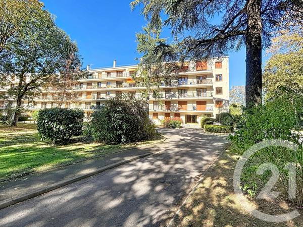 Appartement F2 à vendre  2 pièces - 60,15 m 2   RAMBOUILLET  - 78