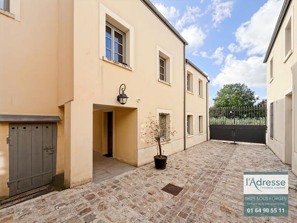 Centre ville de Rambouillet 2P 28m² ( 60m² au sol)