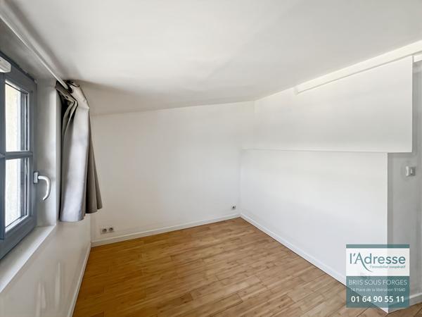 Centre ville de Rambouillet 2P 28m² ( 60m² au sol)