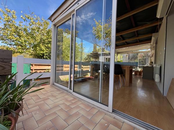 LE CRÈS(34), À VENDRE VILLA P5 DE 160 M2, PLAIN-PIED, TERRAIN 500 M2, SECTEUR CALME, PROCHE TRAMWAY ET TOUTES COMMODITÉS