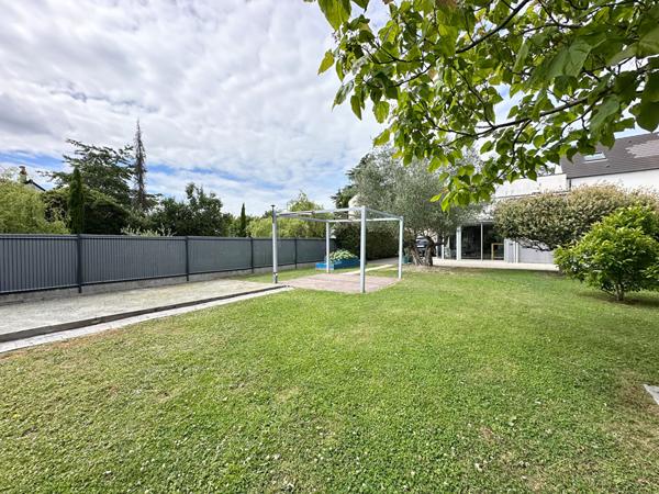 MAISON CONTEMPORAINE 3 CHAMBRES
