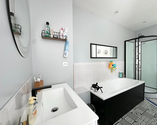 MAISON CONTEMPORAINE 3 CHAMBRES