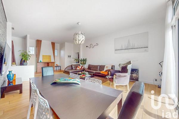 Maison à vendre 9 pièces 223 m² Pessac