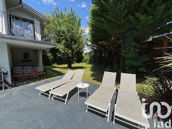 Maison à vendre 9 pièces 223 m² Pessac