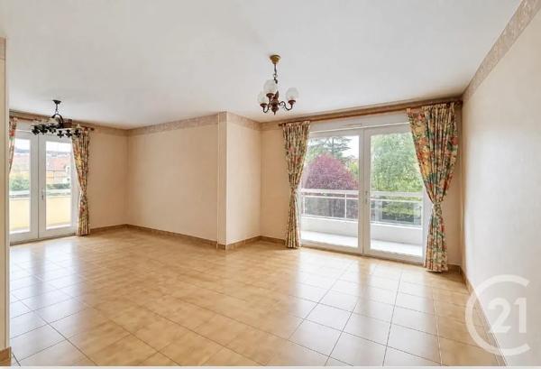 Appartement F4 à vendre  4 pièces - 74,11 m 2   RAMBOUILLET  - 78