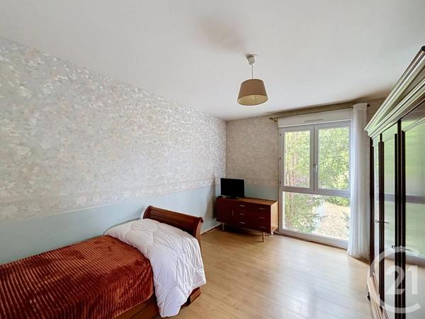 Appartement F4 à vendre  4 pièces - 74,11 m 2   RAMBOUILLET  - 78