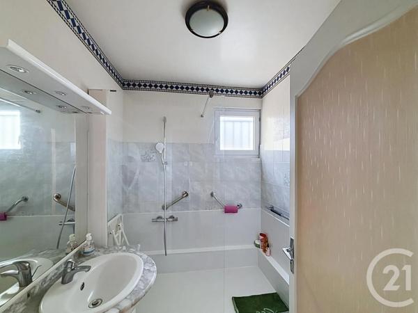 Appartement F4 à vendre  4 pièces - 74,11 m 2   RAMBOUILLET  - 78