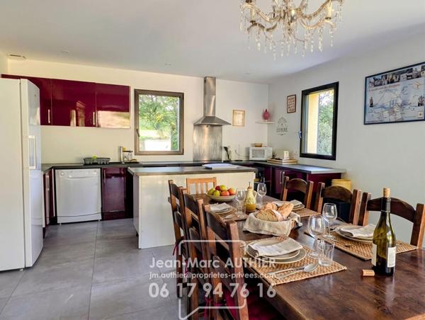 Propriété de charme, 212 m2, 6 chambres, piscine chauffée sur 6774 m2 de jardin