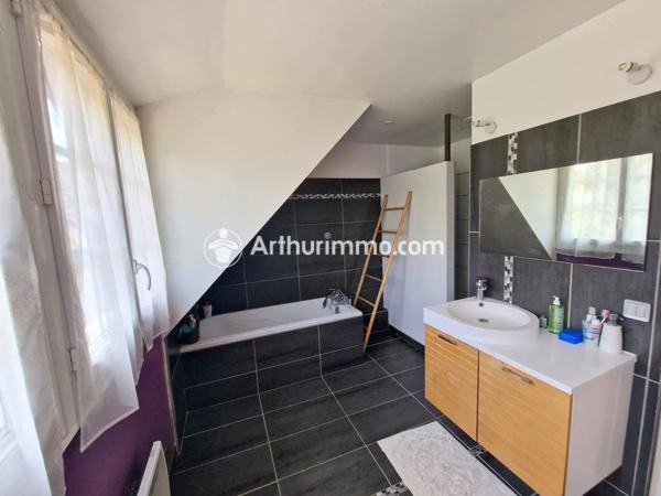 Vente Maison 6 pièces 118 m2 à Savigny-le-Temple