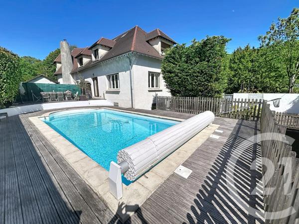 Maison à vendre  8 pièces - 185 m 2   IGNY  - 91