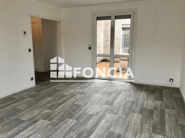 Location Maison 4 pièces 82.32 m² - 30 RUE DES ORMES Boe 47550