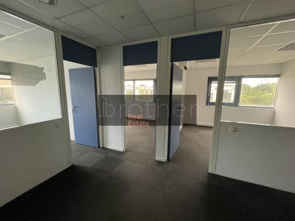 Bureau de 205 m² à louer à Bordeaux Ouest-Merignac