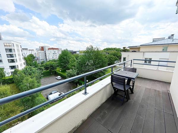 Appartement Cergy 3 pièce(s) 60.50 m2 224 000 € **  - Référence  2334