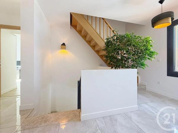Maison à vendre  6 pièces - 140 m 2   CHARTRES  - 28
