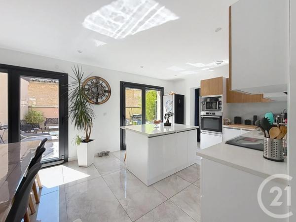 Maison à vendre  6 pièces - 140 m 2   CHARTRES  - 28