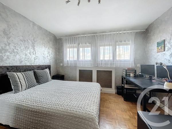 Maison à vendre  7 pièces - 151,14 m 2   MONTMAGNY  - 95