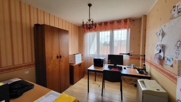 PAVILLON INDIVIDUEL SUR SOUS SOL- DOUBLE GARAGE