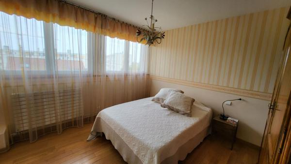 PAVILLON INDIVIDUEL SUR SOUS SOL- DOUBLE GARAGE