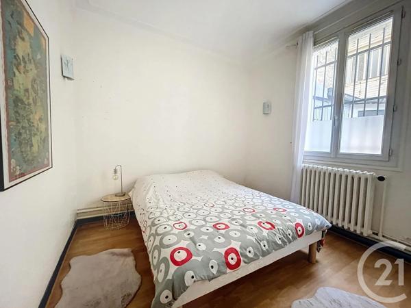 Appartement F3 à vendre  3 pièces - 46 m 2   LEVALLOIS PERRET  - 92