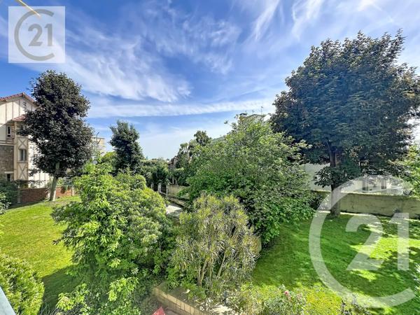 Appartement F5 à vendre  5 pièces - 125,40 m 2   COURBEVOIE  - 92