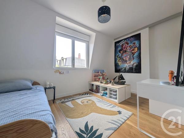 Maison à vendre  8 pièces - 184,15 m 2   SURESNES  - 92