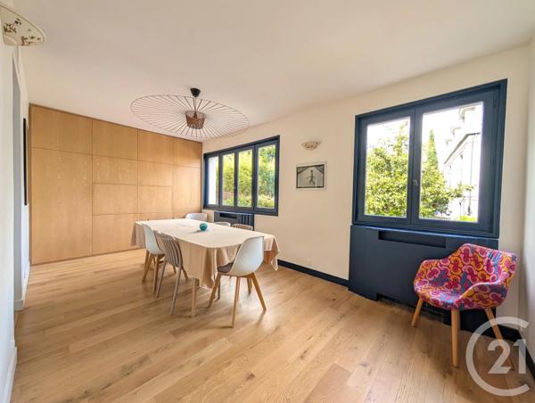 Maison à vendre  8 pièces - 184,15 m 2   SURESNES  - 92