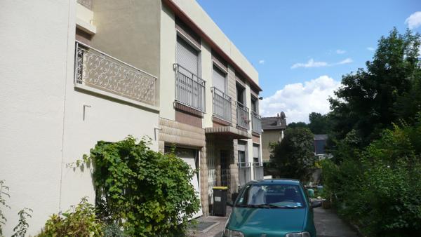 Maison Romainville 8 pièce(s) 190 m2 Bas Pays